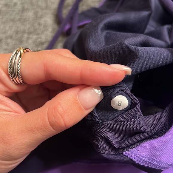 🍋 Lululemon Purple Color Block Tank Top in Size 8 - Picture 4 of 5